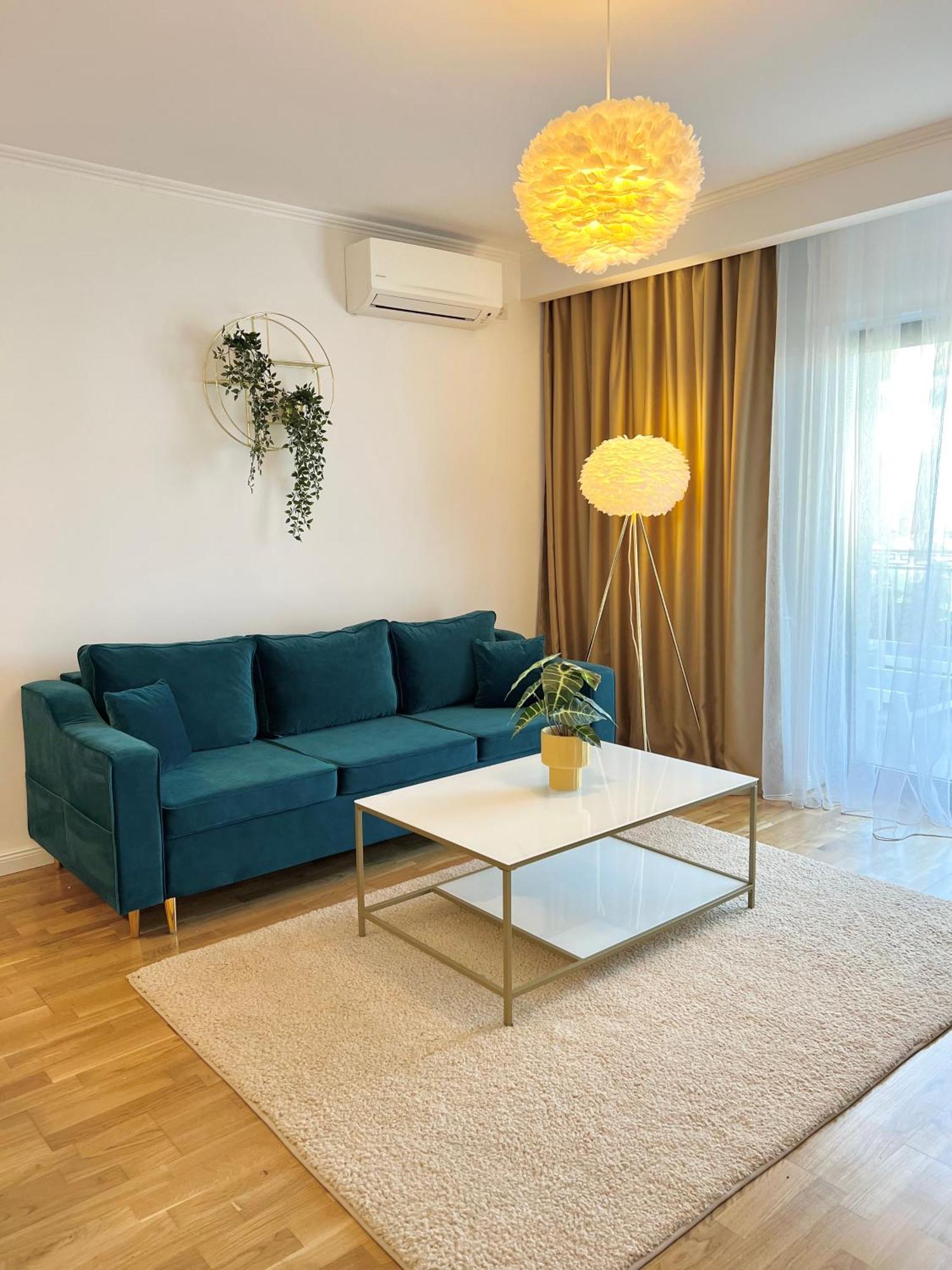Готель Krystal Boutique Mansion Хунедоара Екстер'єр фото