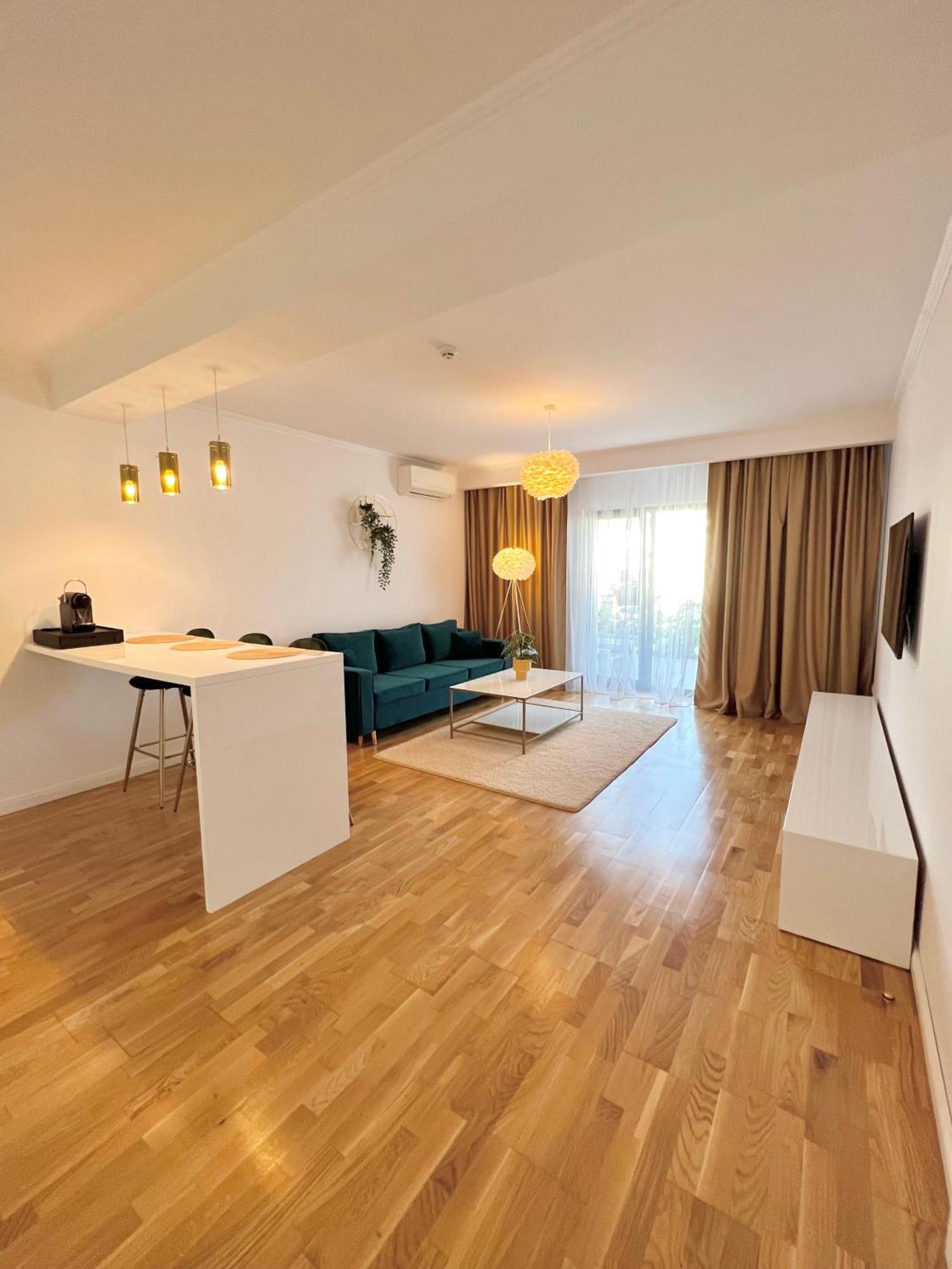 Готель Krystal Boutique Mansion Хунедоара Екстер'єр фото