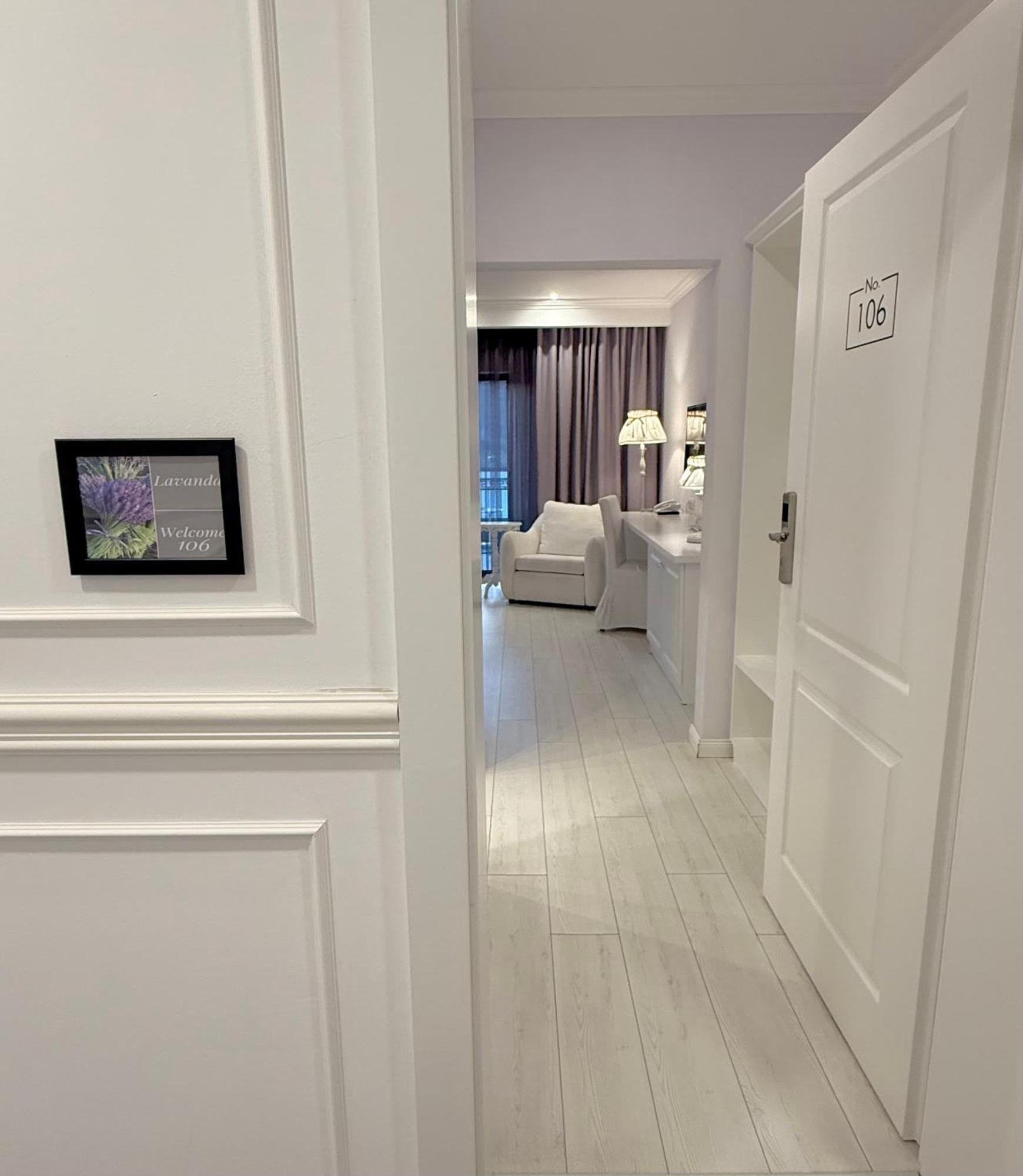 Готель Krystal Boutique Mansion Хунедоара Екстер'єр фото